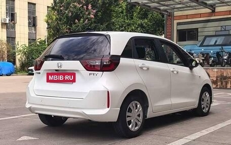 Honda Fit, 2023 год, 1 000 000 рублей, 7 фотография