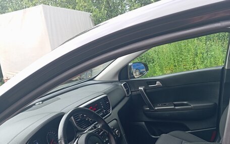 KIA Sportage IV рестайлинг, 2019 год, 2 300 000 рублей, 9 фотография