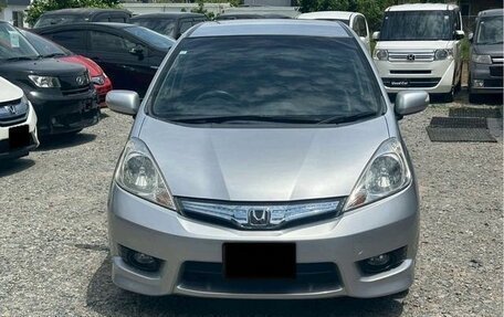 Honda Fit Shuttle I рестайлинг, 2013 год, 690 000 рублей, 2 фотография