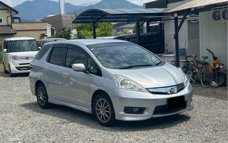 Honda Fit Shuttle I рестайлинг, 2013 год, 690 000 рублей, 3 фотография