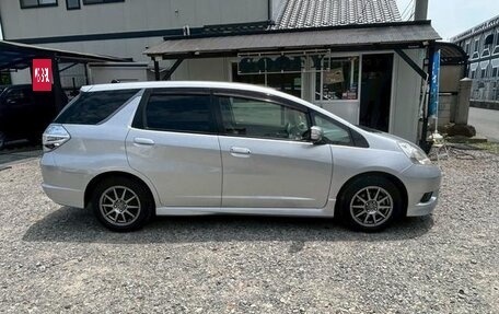 Honda Fit Shuttle I рестайлинг, 2013 год, 690 000 рублей, 8 фотография
