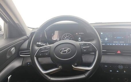 Hyundai Elantra, 2023 год, 1 500 007 рублей, 9 фотография