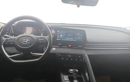 Hyundai Elantra, 2023 год, 1 500 007 рублей, 10 фотография