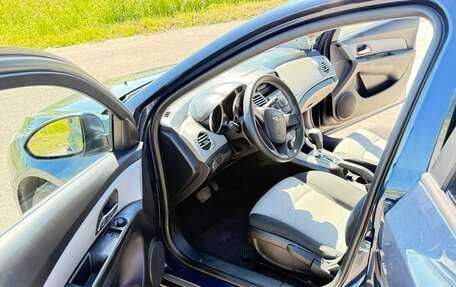 Chevrolet Cruze II, 2012 год, 715 000 рублей, 3 фотография