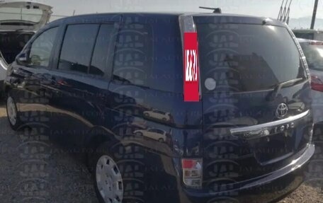 Toyota ISis I, 2012 год, 2 000 000 рублей, 10 фотография