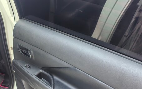 Mitsubishi Outlander III рестайлинг 3, 2013 год, 1 500 000 рублей, 15 фотография