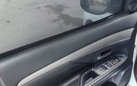Mitsubishi Outlander III рестайлинг 3, 2013 год, 1 500 000 рублей, 12 фотография