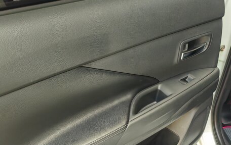 Mitsubishi Outlander III рестайлинг 3, 2013 год, 1 500 000 рублей, 14 фотография