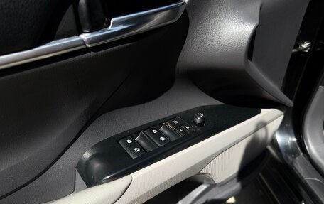 Toyota Camry, 2018 год, 2 099 000 рублей, 14 фотография