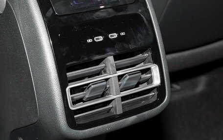 Volkswagen Tiguan, 2026 год, 4 890 000 рублей, 34 фотография