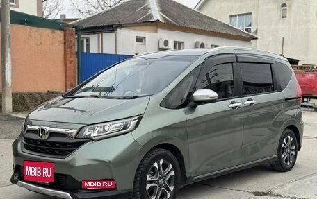 Honda Freed II, 2022 год, 1 330 000 рублей, 3 фотография