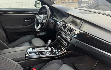 BMW 5 серия, 2016 год, 1 800 000 рублей, 9 фотография