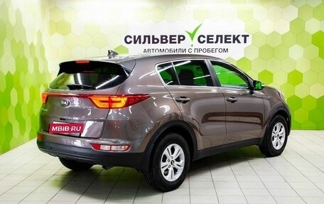KIA Sportage IV рестайлинг, 2017 год, 2 000 000 рублей, 2 фотография