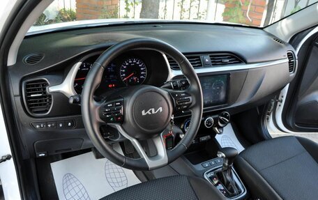 KIA Rio IV, 2021 год, 1 495 000 рублей, 9 фотография