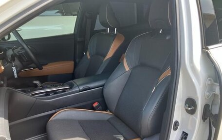 Toyota Crown, 2023 год, 6 100 000 рублей, 8 фотография