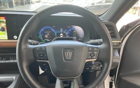 Toyota Crown, 2023 год, 6 100 000 рублей, 14 фотография