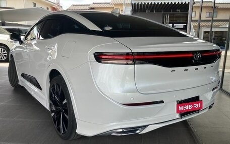 Toyota Crown, 2023 год, 6 100 000 рублей, 6 фотография