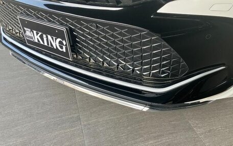 Toyota Crown, 2023 год, 6 100 000 рублей, 38 фотография