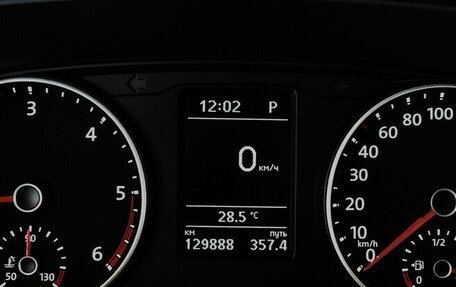 Volkswagen Multivan T6 рестайлинг, 2018 год, 3 950 000 рублей, 6 фотография