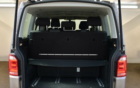 Volkswagen Multivan T6 рестайлинг, 2018 год, 3 950 000 рублей, 15 фотография