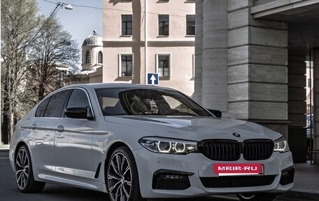 BMW 5 серия, 2019 год, 4 995 000 рублей, 2 фотография