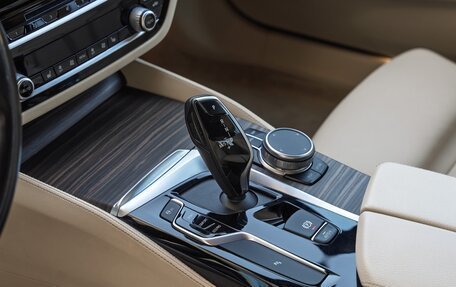 BMW 5 серия, 2019 год, 4 995 000 рублей, 21 фотография