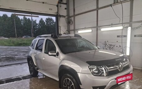 Renault Duster I рестайлинг, 2017 год, 1 050 000 рублей, 4 фотография
