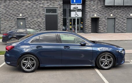 Mercedes-Benz A-Класс, 2021 год, 2 650 000 рублей, 4 фотография