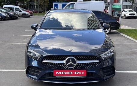 Mercedes-Benz A-Класс, 2021 год, 2 650 000 рублей, 2 фотография