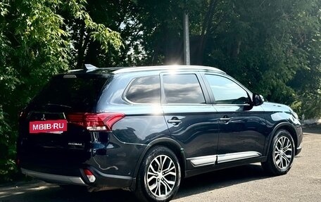 Mitsubishi Outlander III рестайлинг 3, 2018 год, 1 850 000 рублей, 7 фотография