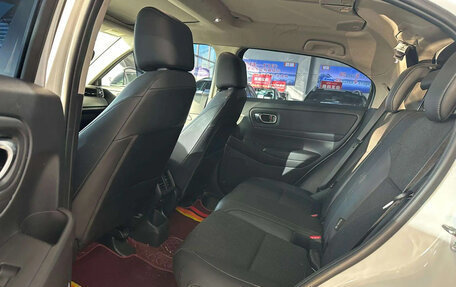 Honda Vezel, 2024 год, 1 851 003 рублей, 12 фотография