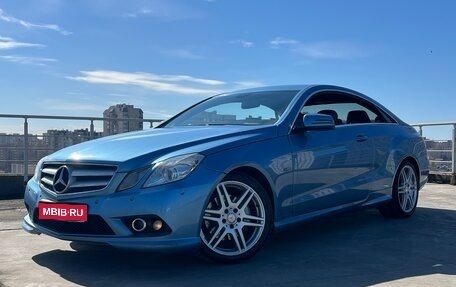 Mercedes-Benz E-Класс, 2011 год, 1 100 000 рублей, 1 фотография