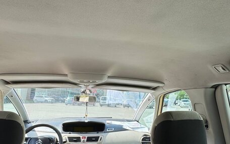 Citroen C4 Picasso II рестайлинг, 2007 год, 250 000 рублей, 12 фотография
