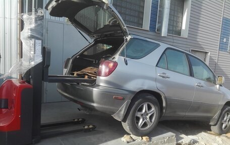 Lexus RX IV рестайлинг, 1999 год, 550 000 000 рублей, 5 фотография