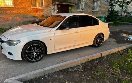 BMW 3 серия, 2013 год, 1 900 000 рублей, 7 фотография