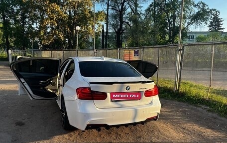 BMW 3 серия, 2013 год, 1 900 000 рублей, 9 фотография