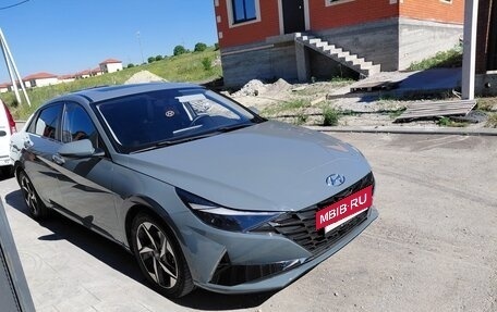 Hyundai Elantra, 2021 год, 2 250 000 рублей, 3 фотография