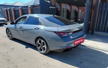 Hyundai Elantra, 2021 год, 2 250 000 рублей, 2 фотография