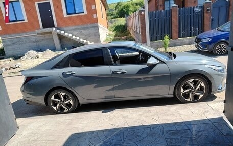 Hyundai Elantra, 2021 год, 2 250 000 рублей, 4 фотография