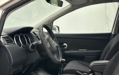 Nissan Tiida, 2010 год, 700 000 рублей, 10 фотография