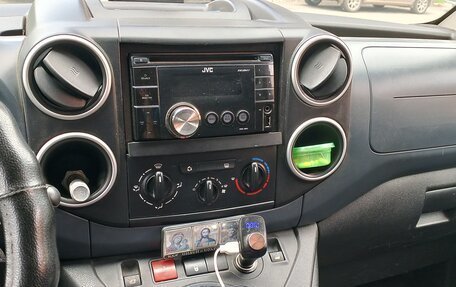 Peugeot Partner II рестайлинг 2, 2010 год, 649 000 рублей, 8 фотография