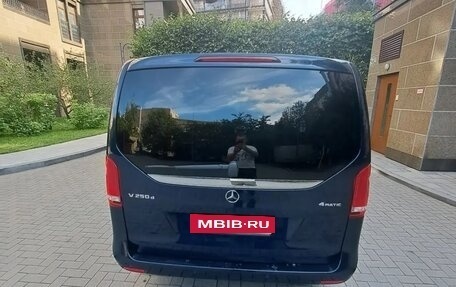Mercedes-Benz V-Класс, 2020 год, 7 200 000 рублей, 3 фотография