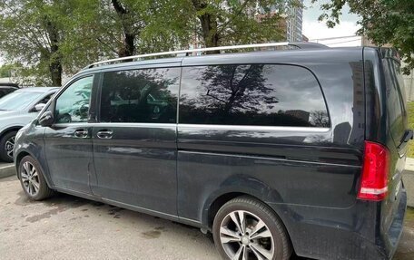 Mercedes-Benz V-Класс, 2018 год, 6 200 000 рублей, 3 фотография
