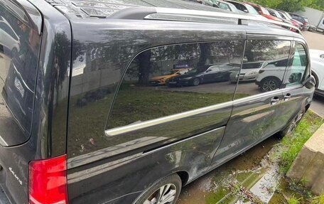 Mercedes-Benz V-Класс, 2018 год, 6 200 000 рублей, 5 фотография