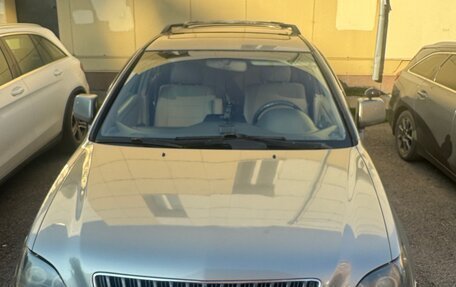 Lexus RX IV рестайлинг, 2000 год, 780 000 рублей, 2 фотография