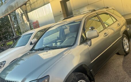 Lexus RX IV рестайлинг, 2000 год, 780 000 рублей, 5 фотография
