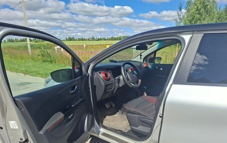 Renault Kaptur I рестайлинг, 2018 год, 1 630 000 рублей, 5 фотография