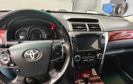 Toyota Camry, 2014 год, 1 740 000 рублей, 3 фотография