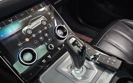 Land Rover Range Rover Evoque II, 2020 год, 2 760 000 рублей, 8 фотография