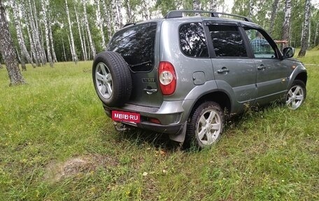 Chevrolet Niva I рестайлинг, 2014 год, 570 000 рублей, 5 фотография